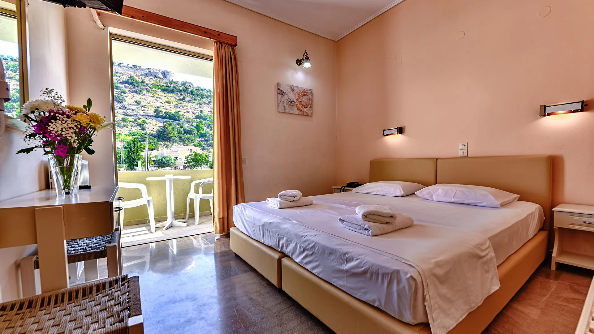 Ionis Hotel Troianata
