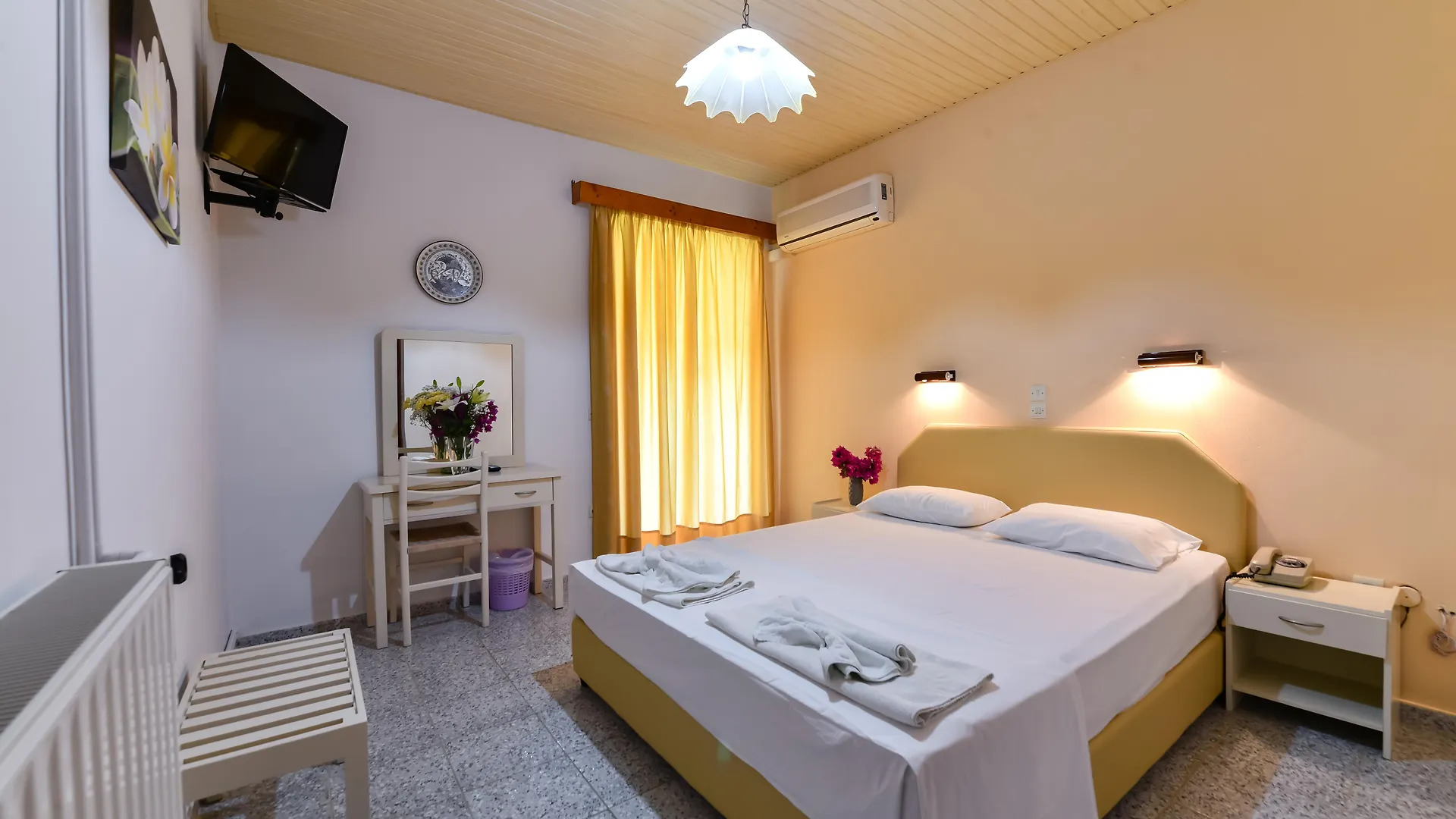 Ionis Hotel Troianata