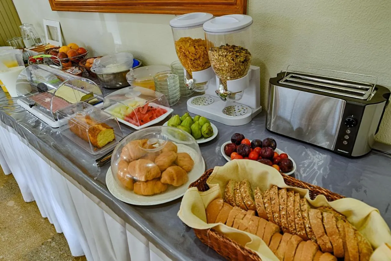 Ionis Hotel Troianata