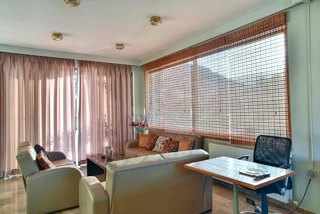 Ionis Hotel Troianata